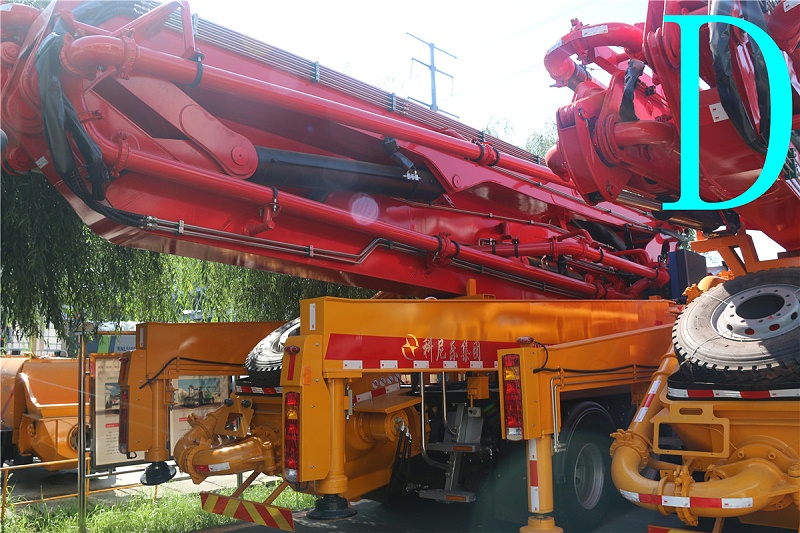 青島小型混凝土泵車(chē)價(jià)格 (7)