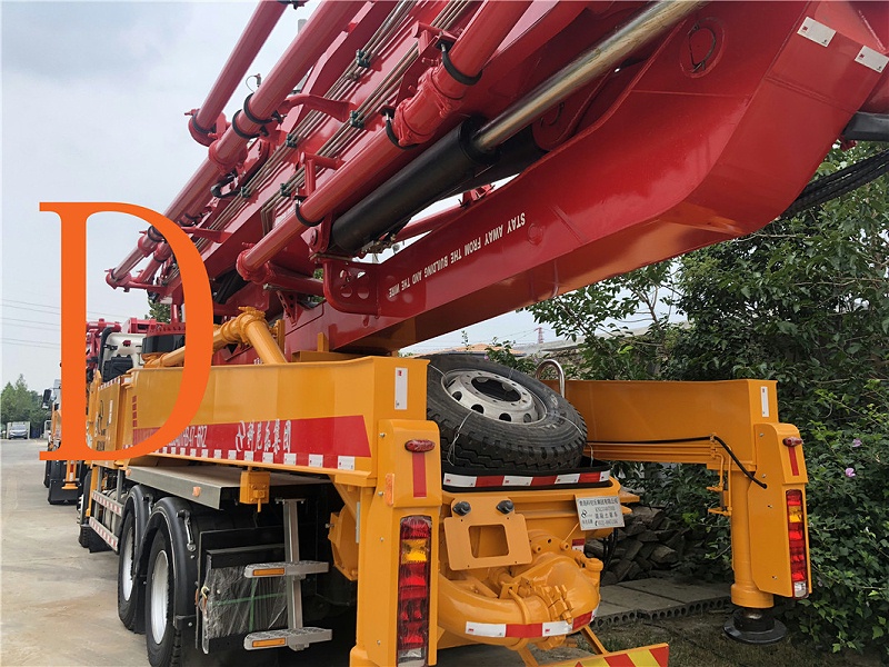 青島混凝土泵車價(jià)格 (18)