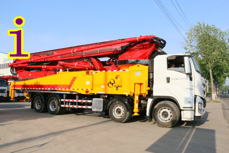 青島小型混凝土泵車價格 (23)